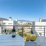 Stunning 2 Bedroom, Big Bay, Bona Views