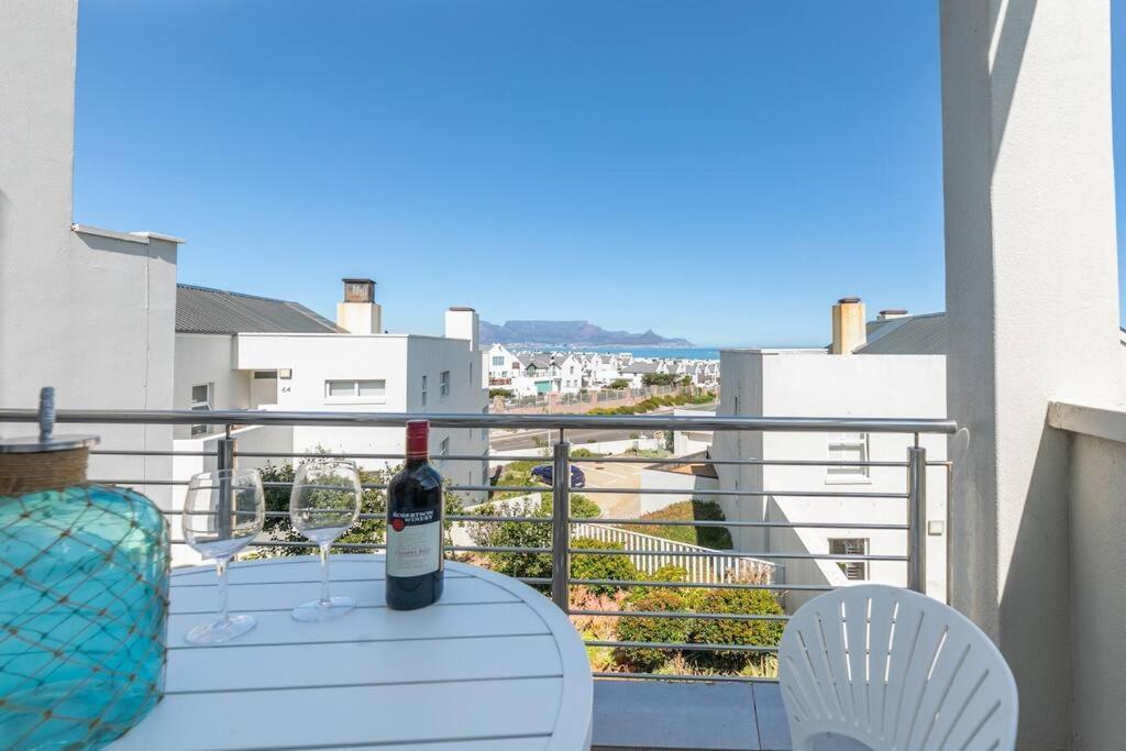 Stunning 2 Bedroom, Big Bay, Bona Views Cape Town