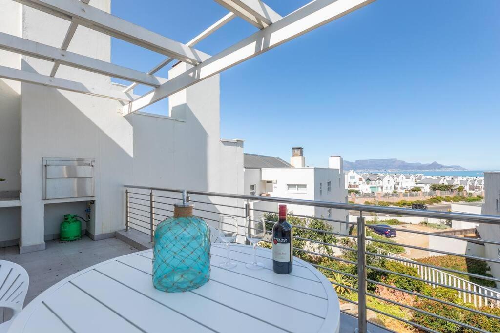 Stunning 2 Bedroom, Big Bay, Bona Views Apartment Cape Town