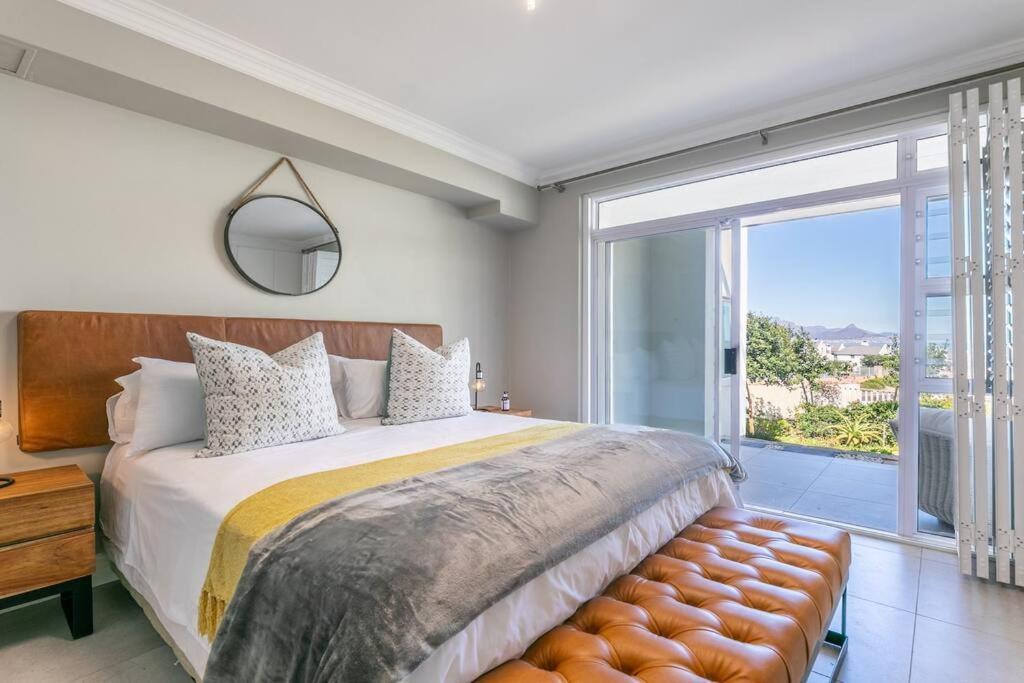 Stunning 2 Bedroom, Big Bay, Bona Views Apartment Cape Town