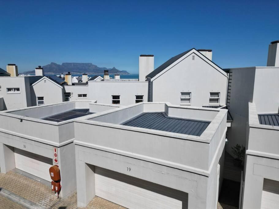 Apartment Stunning 2 Bedroom, Big Bay, Bona Views *